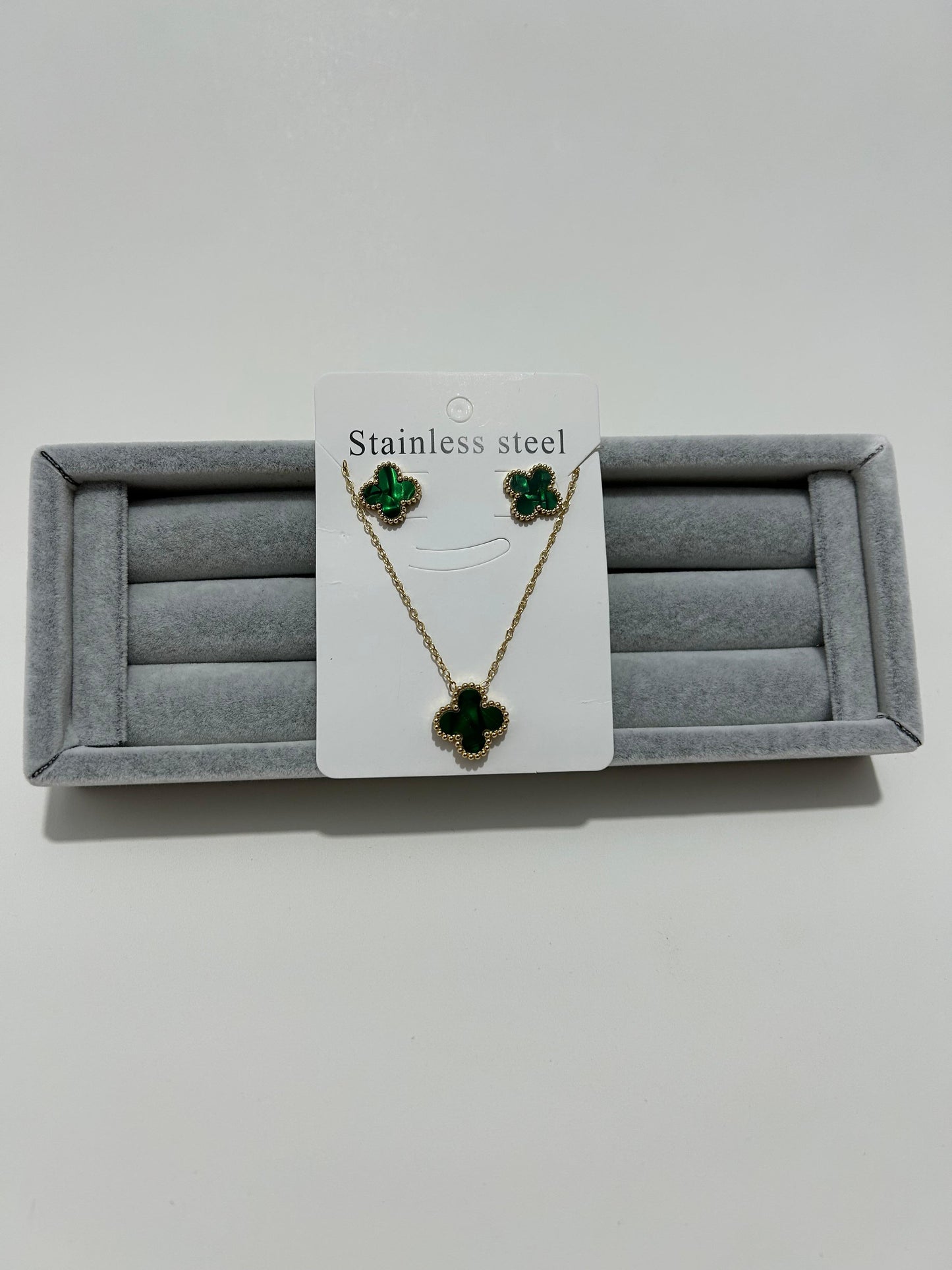 YONCA DETAYLI KOLYE VE KÜPE SETİ